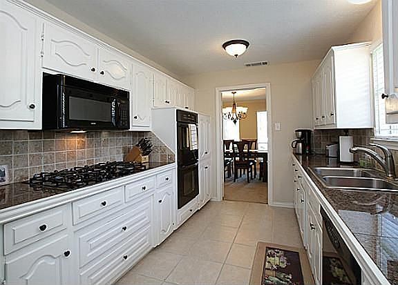 5th image of 3029 Stanford Dr