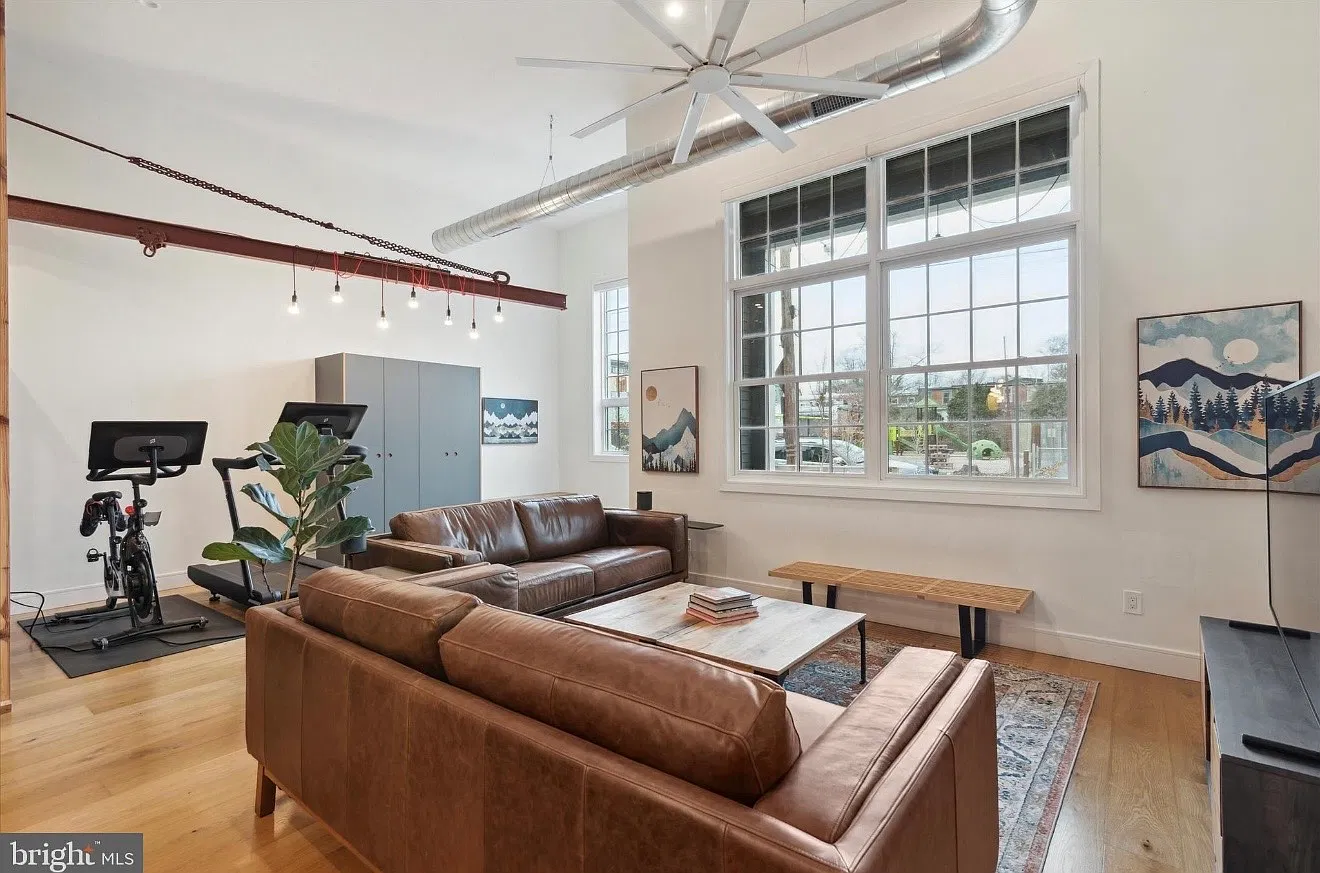 3 bed, 2000 sqft, $5,000 — Photo 3