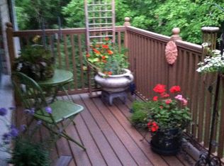 152 Heidel Rd, Thiensville, WI 53092