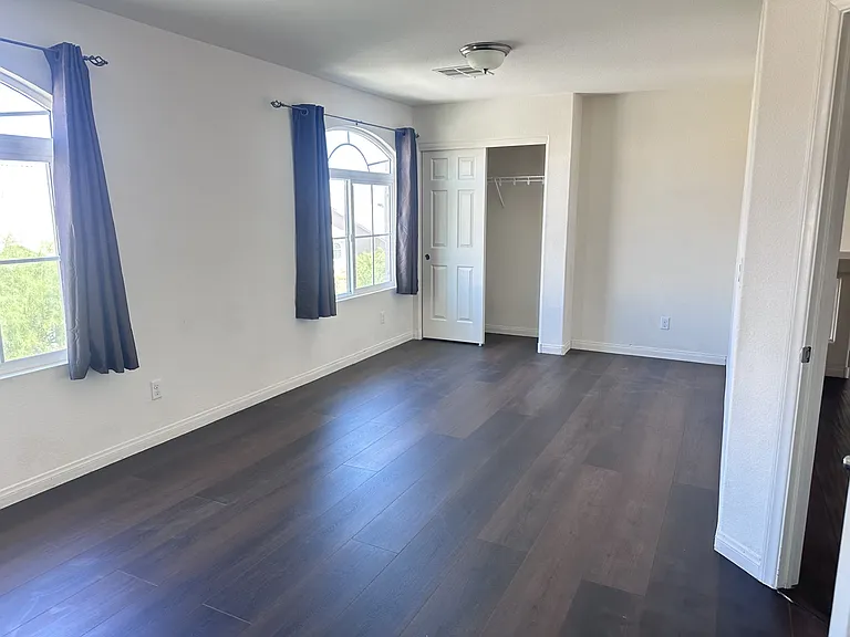 6735 Treble Clef Ave — Photo 29