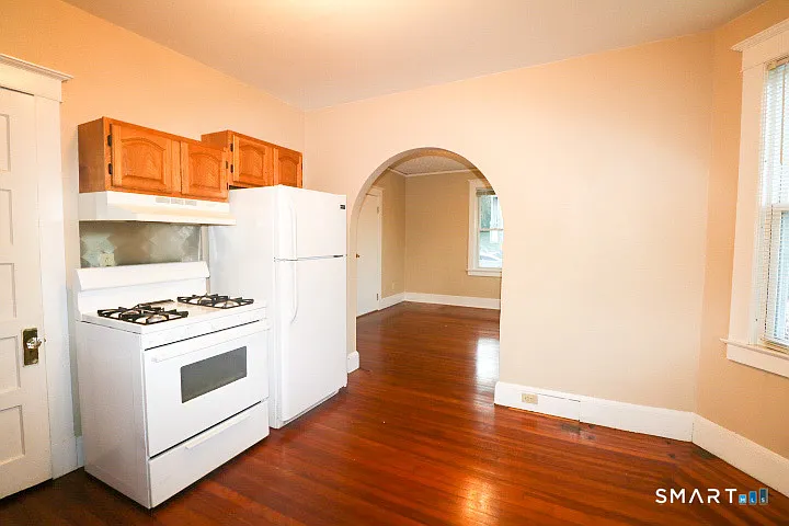 88 Riverview Ave — Photo 4