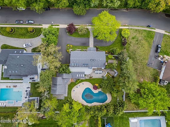 2nd image of 5 Brook Drive