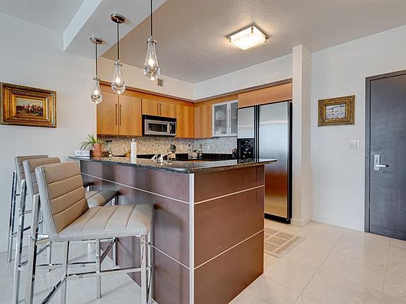 2nd image of 325 Biscayne Blvd #3315
