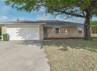 7033 Green Ridge Trl, North Richland Hills, TX 76182