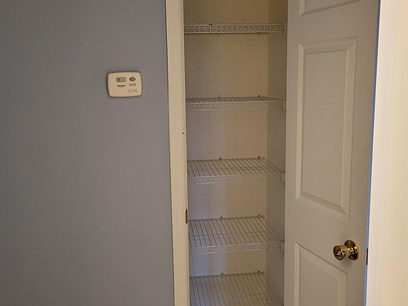 5th image of 305 Edmonson Ln
