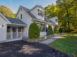 19 Windy Ridge Rd, Wallkill, NY 12589