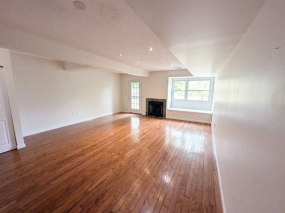 5th image of 10 Merganser Way