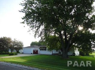 3104 N Stone School Rd, Trivoli, IL 61569
