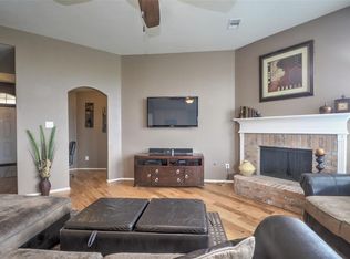 108 Golden Sunset Ct, La Marque, TX 77568