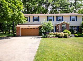 4617 Oakridge Dr, North Royalton, OH 44133