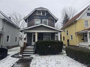 2960 McKoon Ave, Niagara Falls, NY 14305
