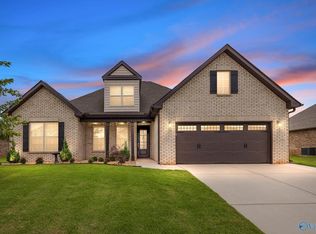 119 Cove Brook Dr, Meridianville, AL 35759