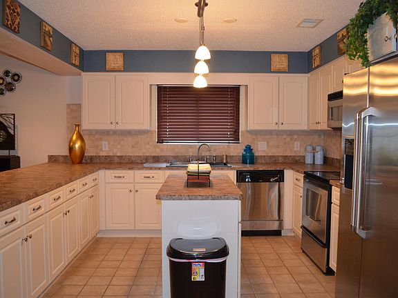Island Kitchen