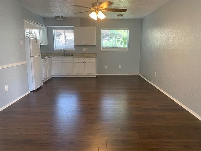 Open plan kitchen, dining and living room