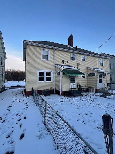 3 bed, 1248 sqft, $1,200 — Photo 3