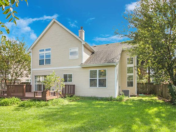 3rd image of 502 Fairfax Ln
