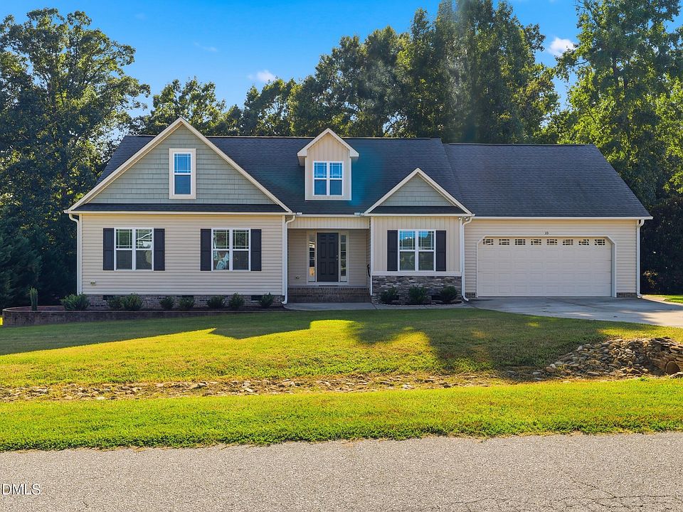 1st image of 33 Bluestone Dr
