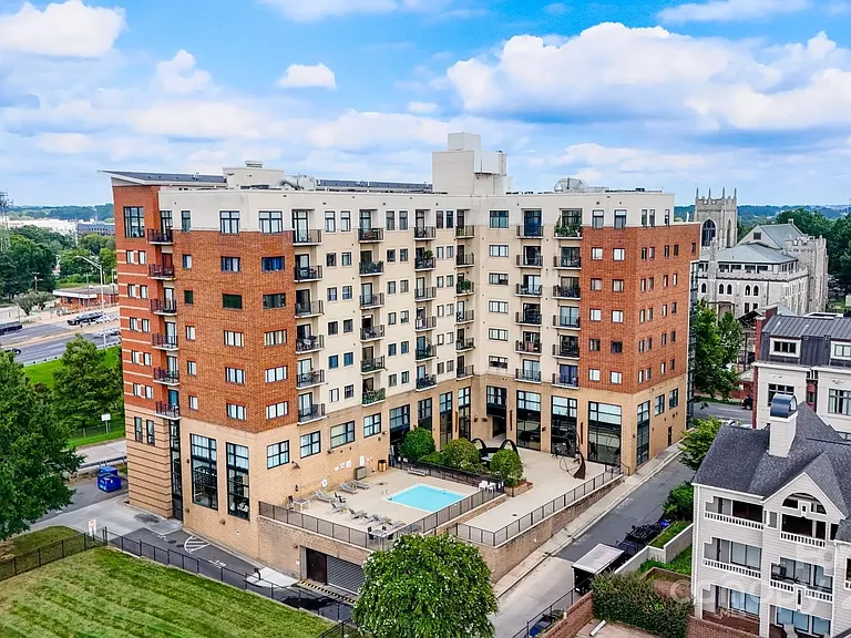 715 N Church St #215 — Photo 10