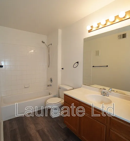 9962 E Idaho Cir #202 — Photo 14