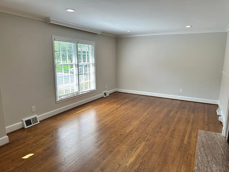 2518 Westfield Rd — Photo 4
