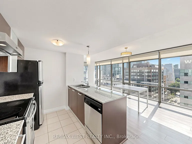 38 Grenville St #1203 — Photo 9