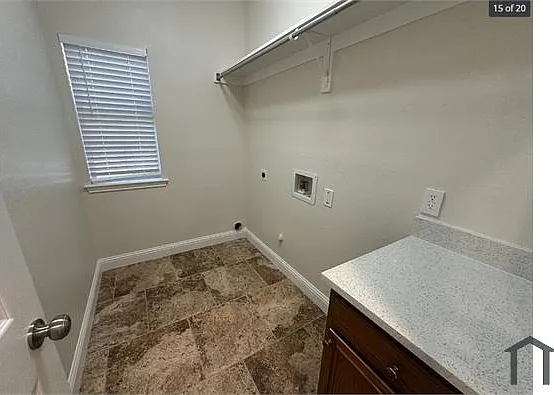 1225 Woodthorpe Dr — Photo 9
