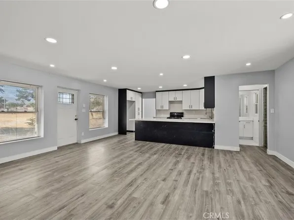 2321 W Avenue M4, Palmdale, CA 93551