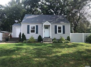 1031 Wilson Blvd, Central Islip, NY 11722