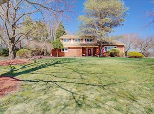 162 Coachman Dr N, Freehold, NJ 07728