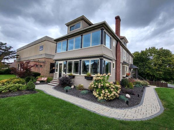3331 James St UNIT 2