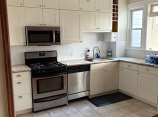327 17th Pl NE, Washington, DC 20002