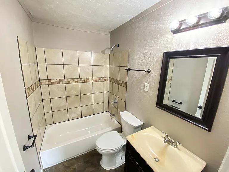 2686 Jeffrey Ave — Photo 13