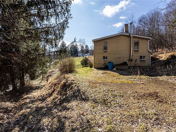 3rd image of 407 Mowry Rd #411