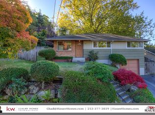 2711 SW 112th St, Seattle, WA 98146