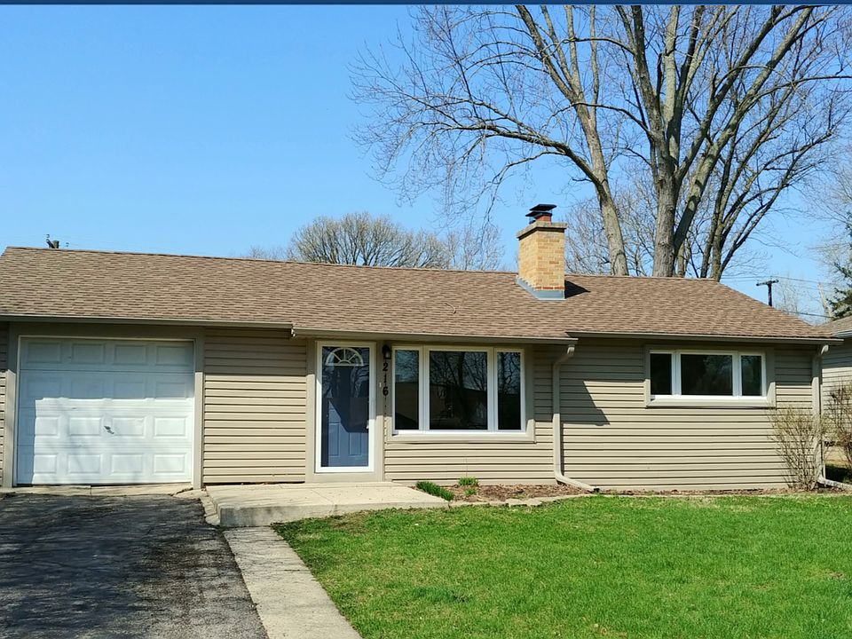 1st image of 216 N Knollwood Dr