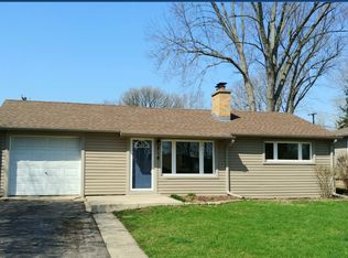 216 N Knollwood Dr, Wheaton, IL 60187