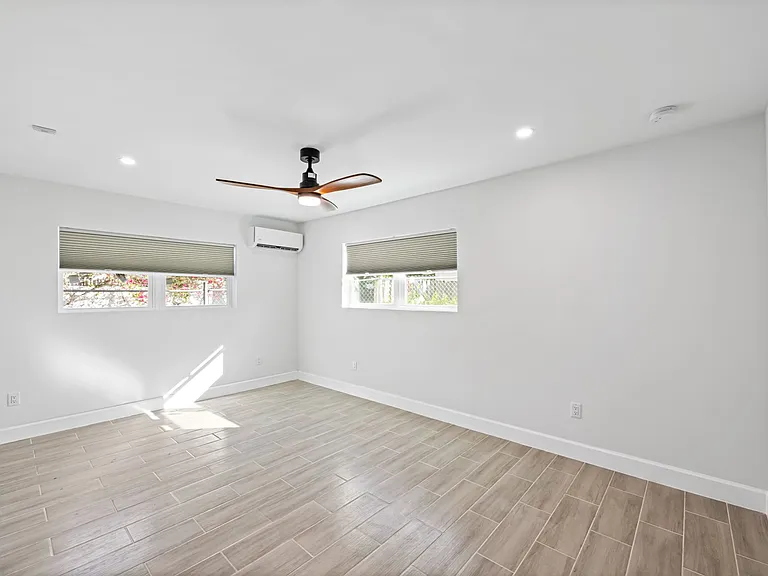 3012 Broadway — Photo 18