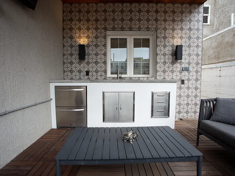 2404 E Cumberland St — Photo 38