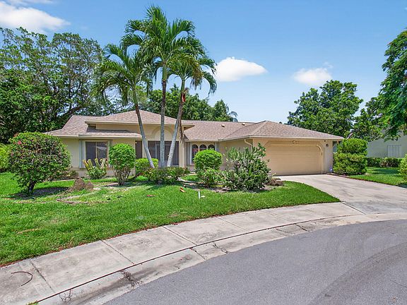 3rd image of 2925 Riviera Drive