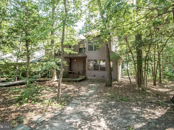 23331 Red Oak Ct, California, MD 20619