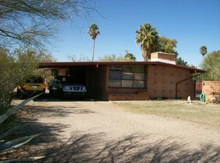 380 S Essex Ln, Tucson, AZ 85711