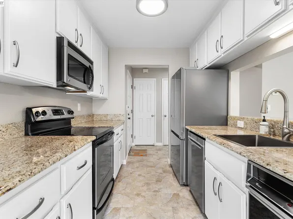 21109 Gary Dr APT 203, Hayward, CA 94546