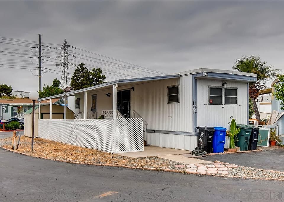 1st image of 1425 2nd Ave Spc 152