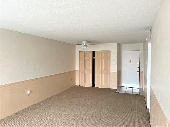 2nd image of 818 Montreville Ave