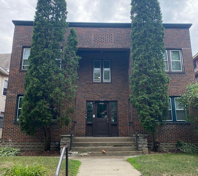 1st image of 1004 Grand Ave #3