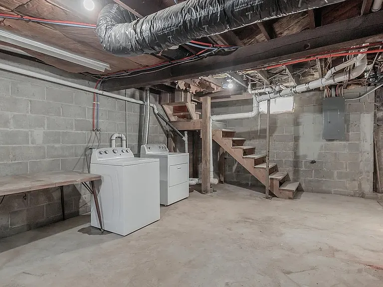 2025 F St #1 — Photo 14