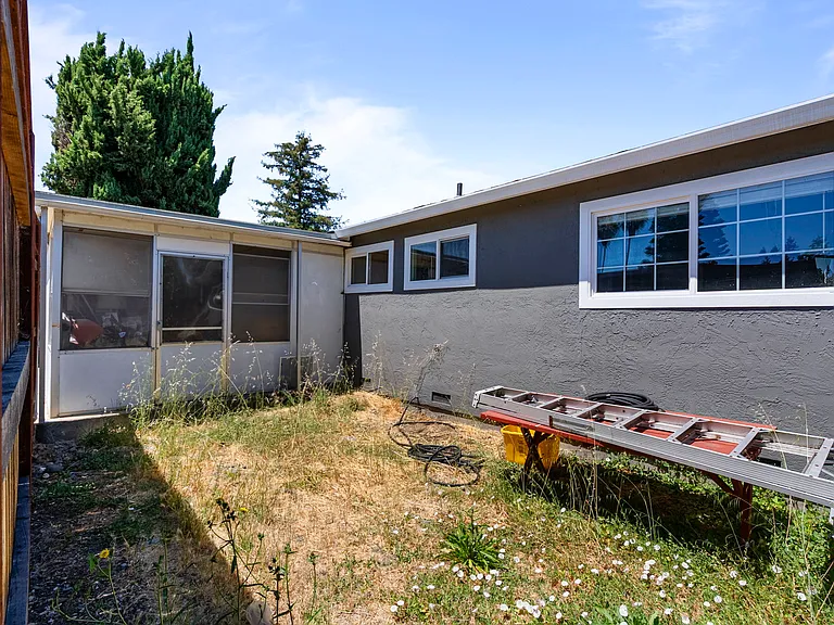 3438 Fife Way — Photo 43