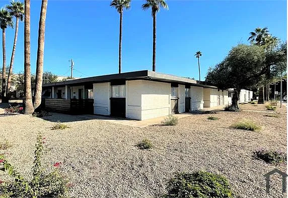 6802 W Glendale Ave — Photo 6