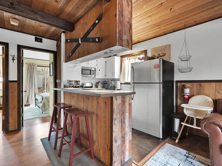 526 W Aeroplane Blvd — Photo 6