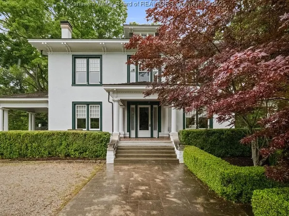 1223 Staunton Rd, Charleston, WV 25314